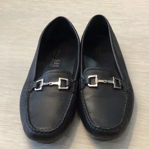 Gucci flats. Worn a few times.